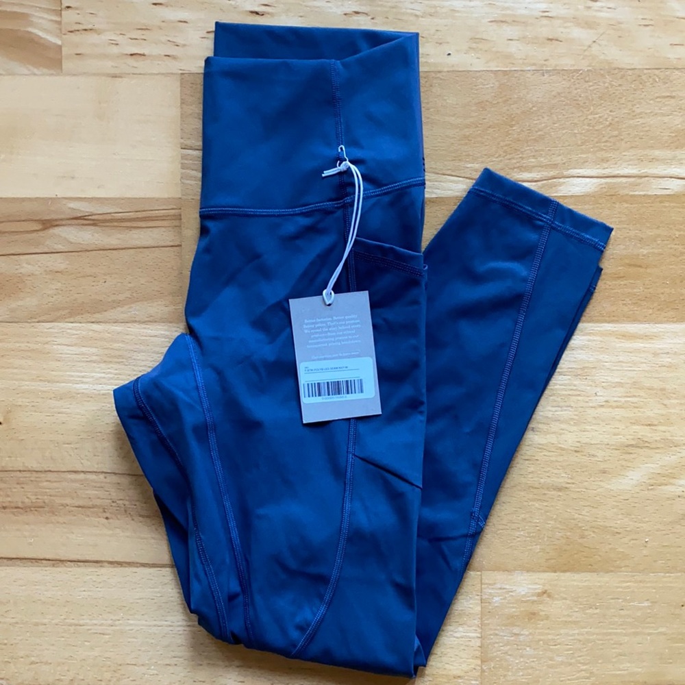 Everlane Perform Legging Navy Size M